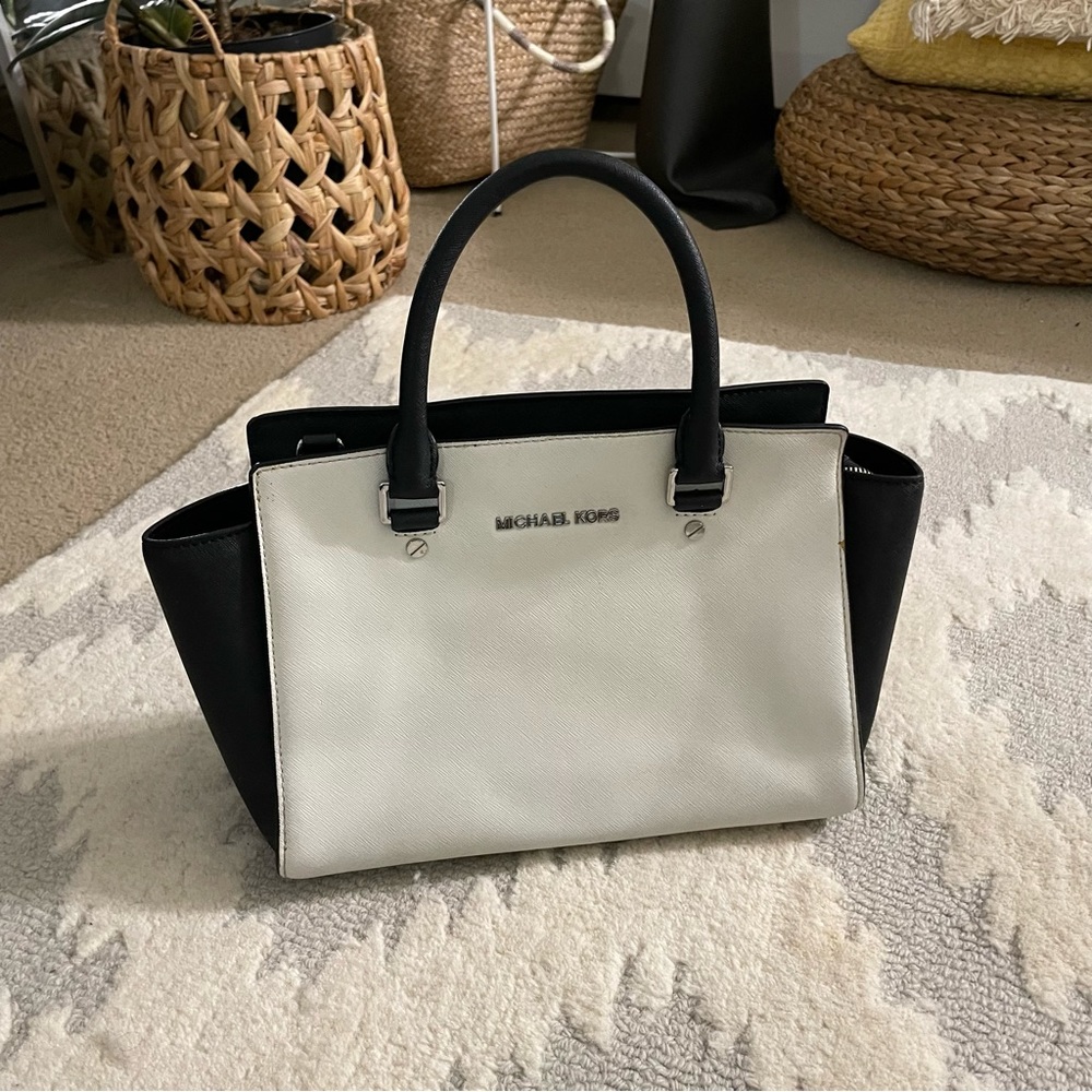 Micheal Kors Selma Bag